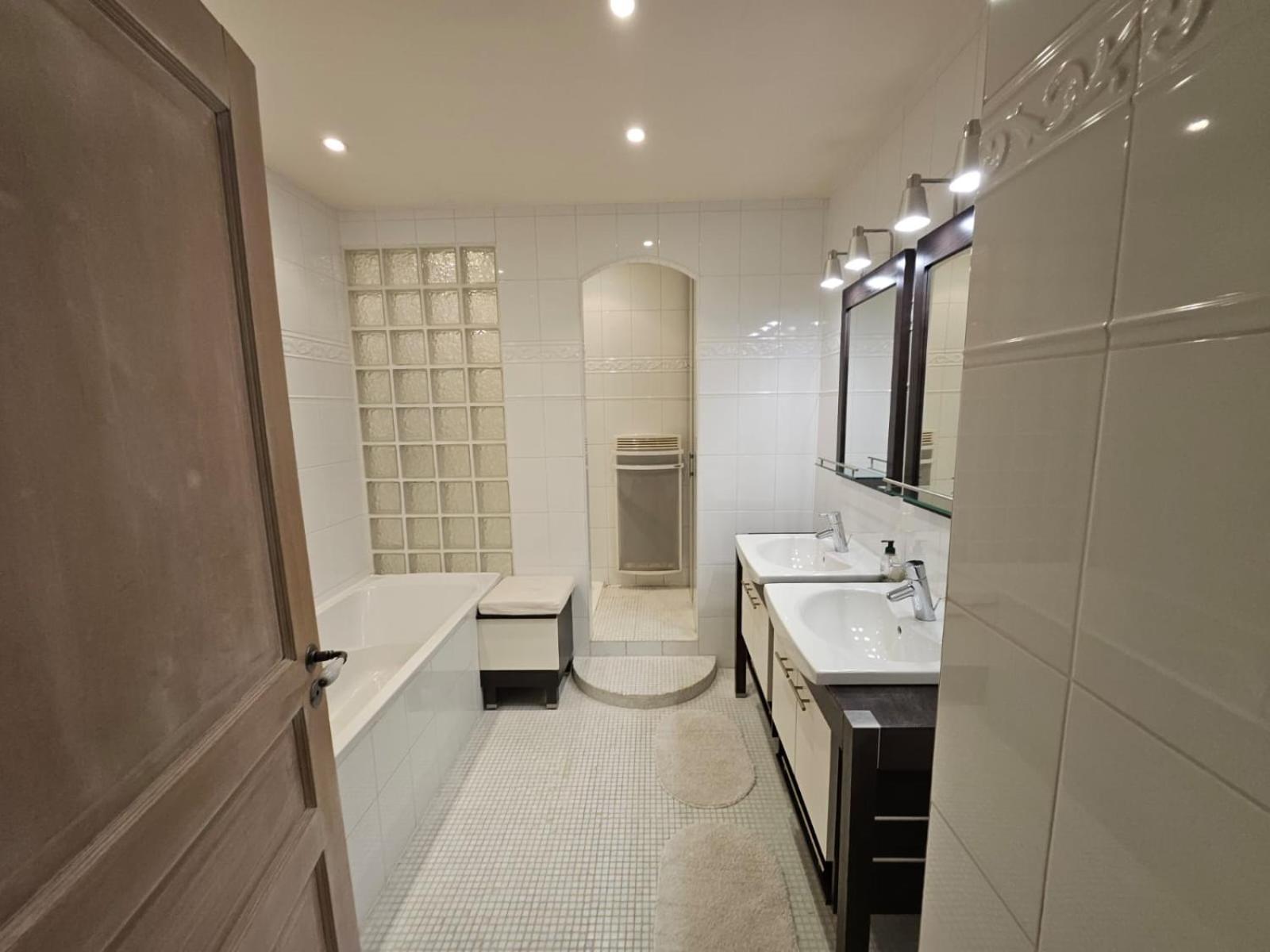 Blaise 4 Pieces Apartment แซ็ง เอเทียน เดอ ทิเน ภายนอก รูปภาพ